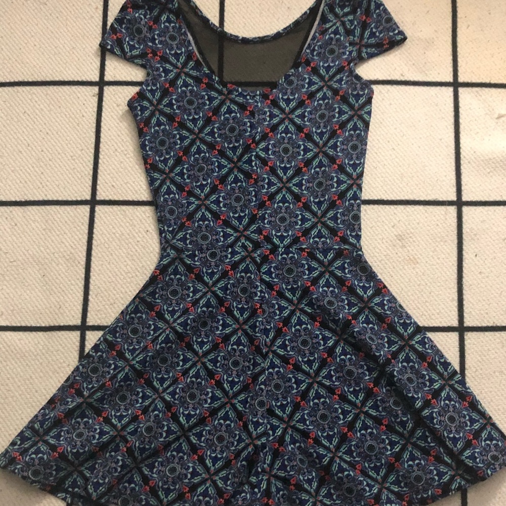 Kaleidoscope printed romper w/ mesh cutout